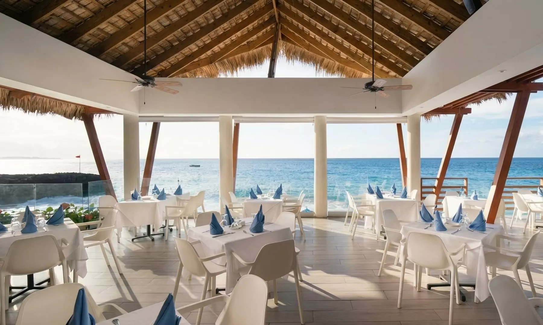 ✈ 4 or 7-Night All Inclusive Dominican Republic Vacation with Air