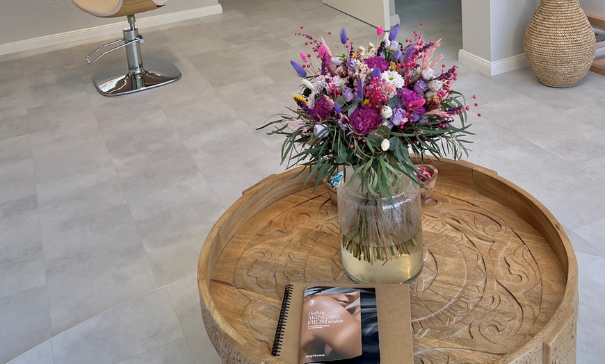 Image 3: 60 Min. Gesichtsbehandlung "Intensiv Anti-Aging-Pflege“ für 1 Person