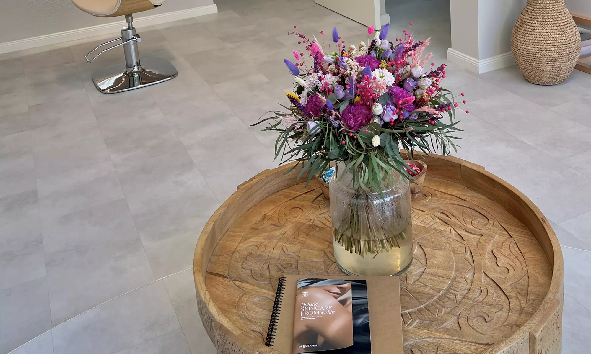 60 Min. Microneedling inkl. Hyaluron & Anti-Aging-Gesichtsmaske