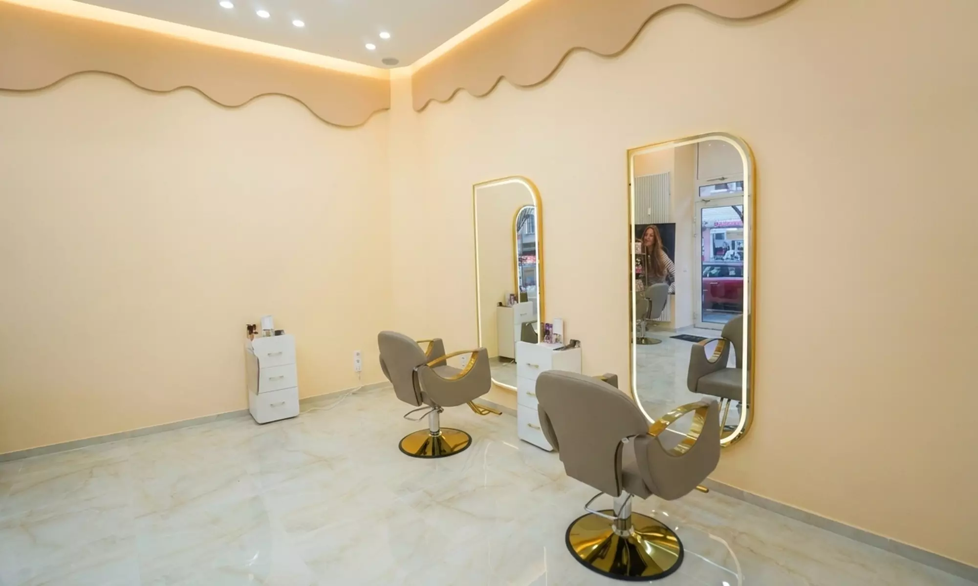 Balayage, Haarschnitt inkl. Freshup, Olaplexbehandlung, Farbe & mehr