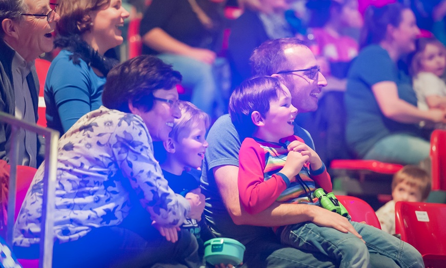 Image 4: Kölner Weihnachtscircus: 1 Ticket vom 28.11.2025 bis 30.12.2025