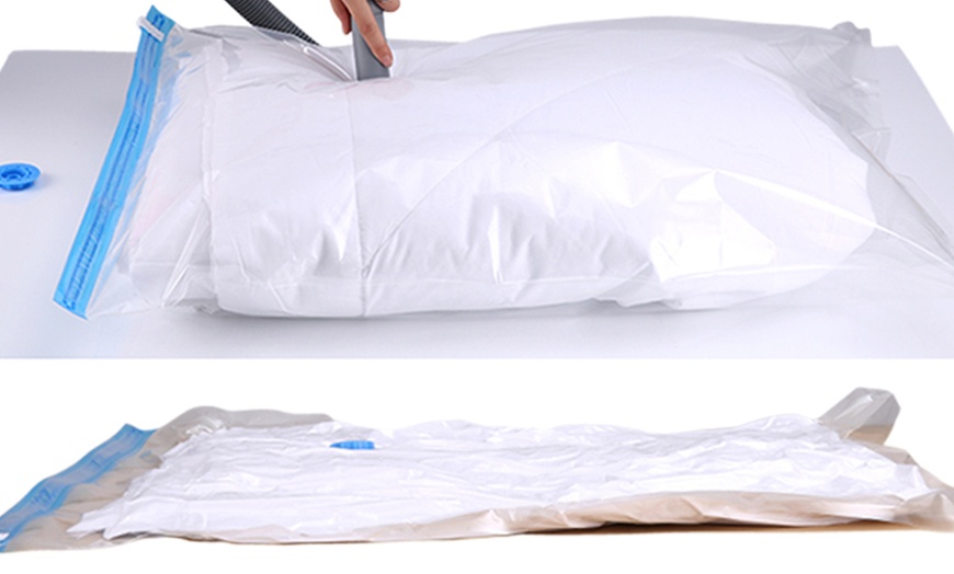 Image 4: Extra-Large Vacuum Storage Bags