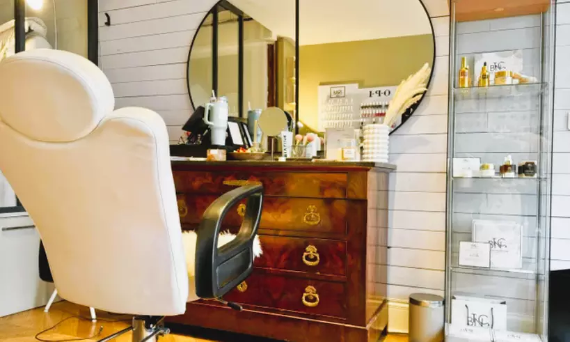 Massage du corps, cuir chevelu aux huiles et soin du visage au choix