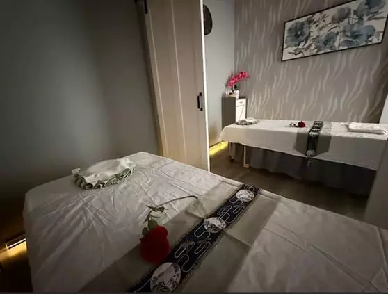 Head Spa for Singles or Couples with Massage on Head, Neck & Shoulders