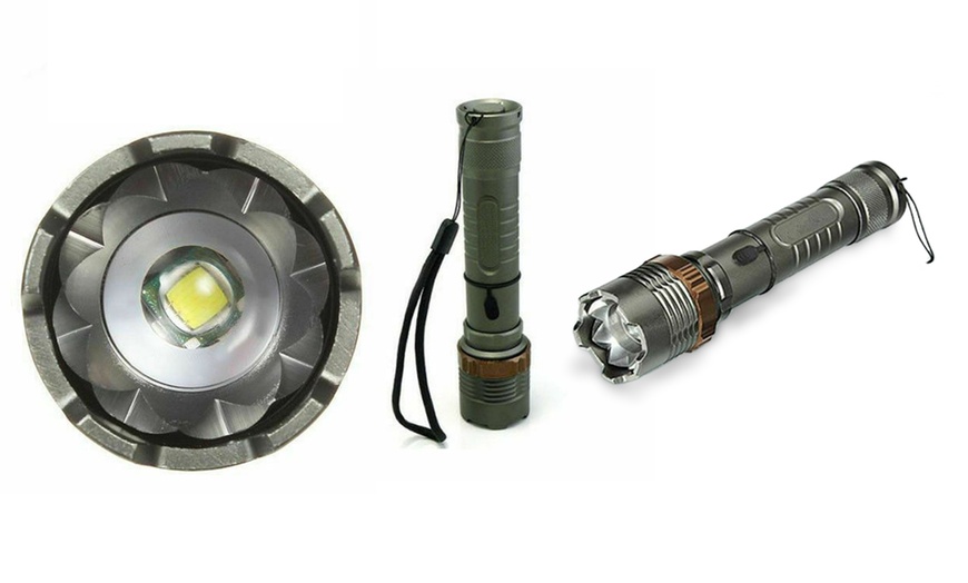 Image 2: Rechargeable 200000LM Camping LED Flashlight T6 Tactical Police Torch,Batt,Char