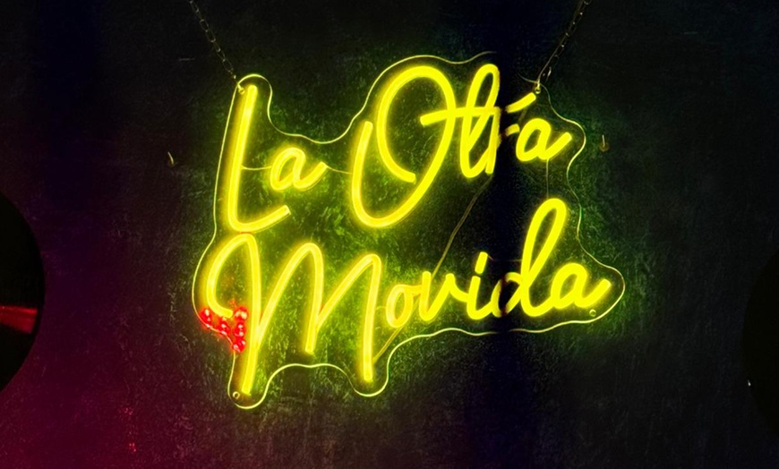 Image 13: Copa o cóctel a elegir y ración de nachos para 2 o 4 personas 