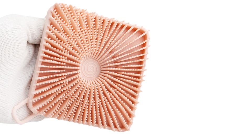 Image 4: 2-in-1 Body Shower Scrubber