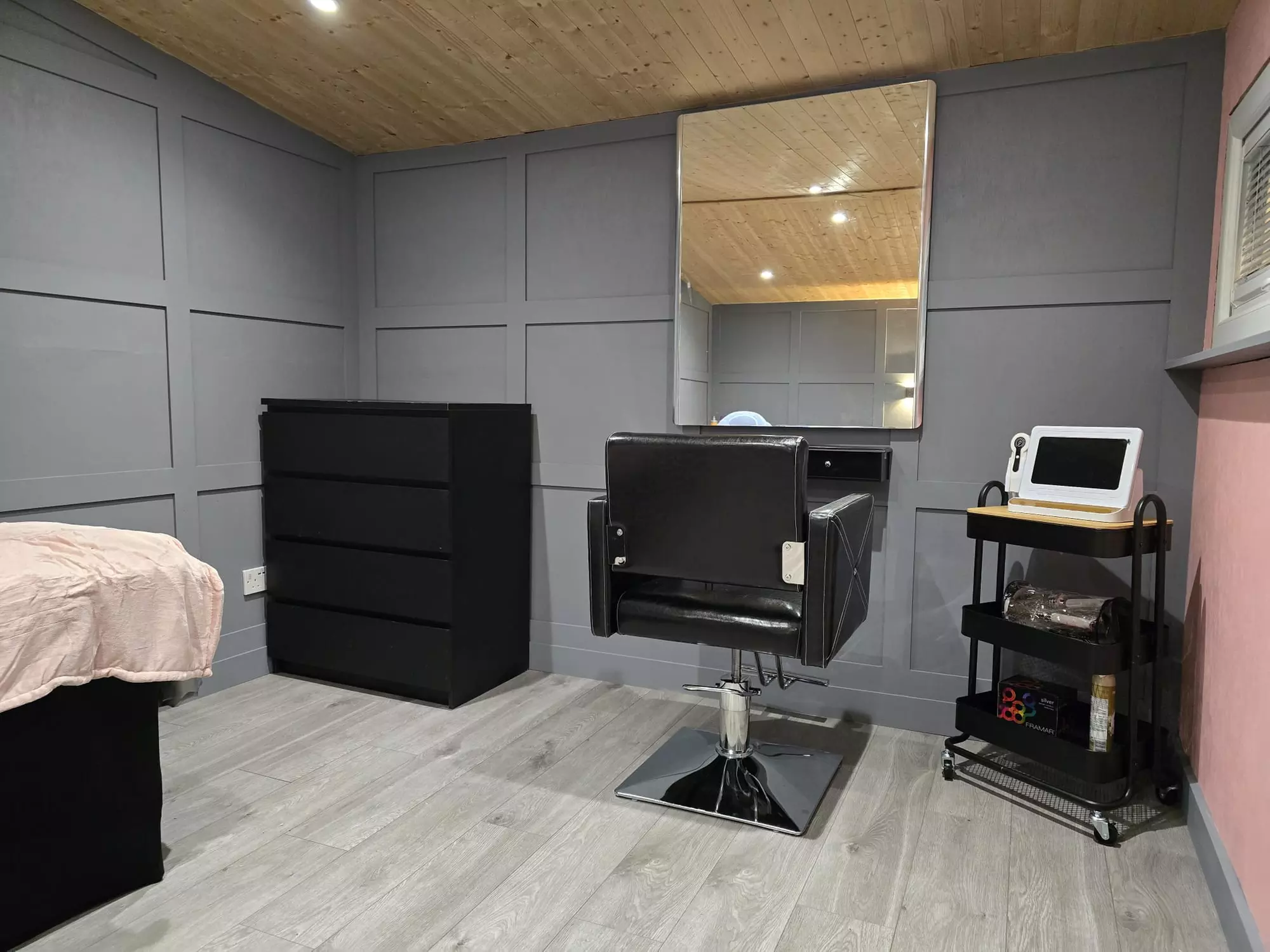 Wash, Cut and Blow Dry Half Head Highlights or Full Head Colour