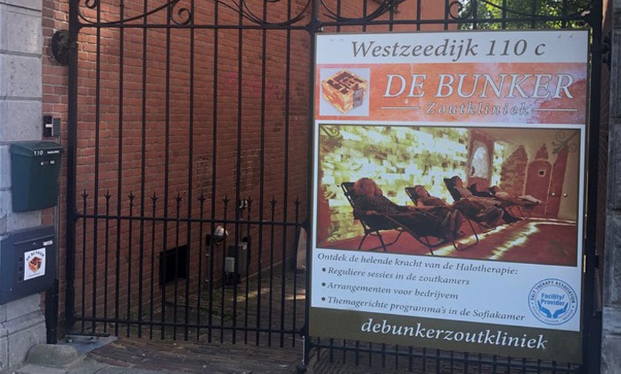 Image 7: Tot rust komen in een serene zoutkamer in hartje Rotterdam