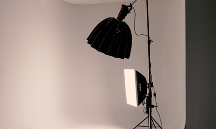 15 Minute In-Studio Corporate Headshot Photography Session - Snap City