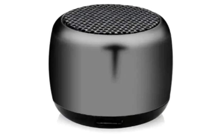 Image 4: Portable Bluetooth Speaker, 3D Surround Sound & Built-In Microphone