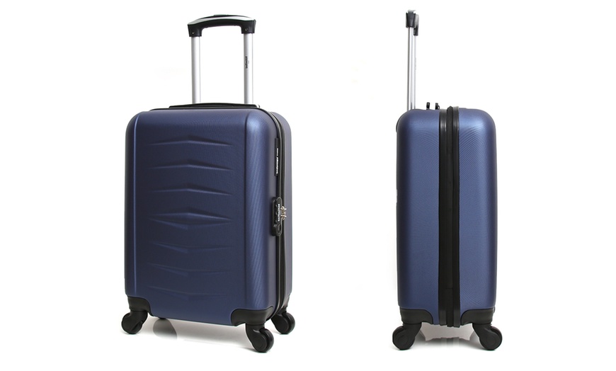 Image 20: Cabin and Vanity Case Luggage Set