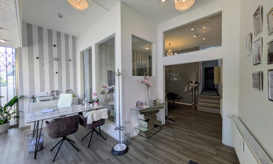 Image 2: Diamant Zahn-Bleaching inkl. 3 Gelanwendungen für 1 Person