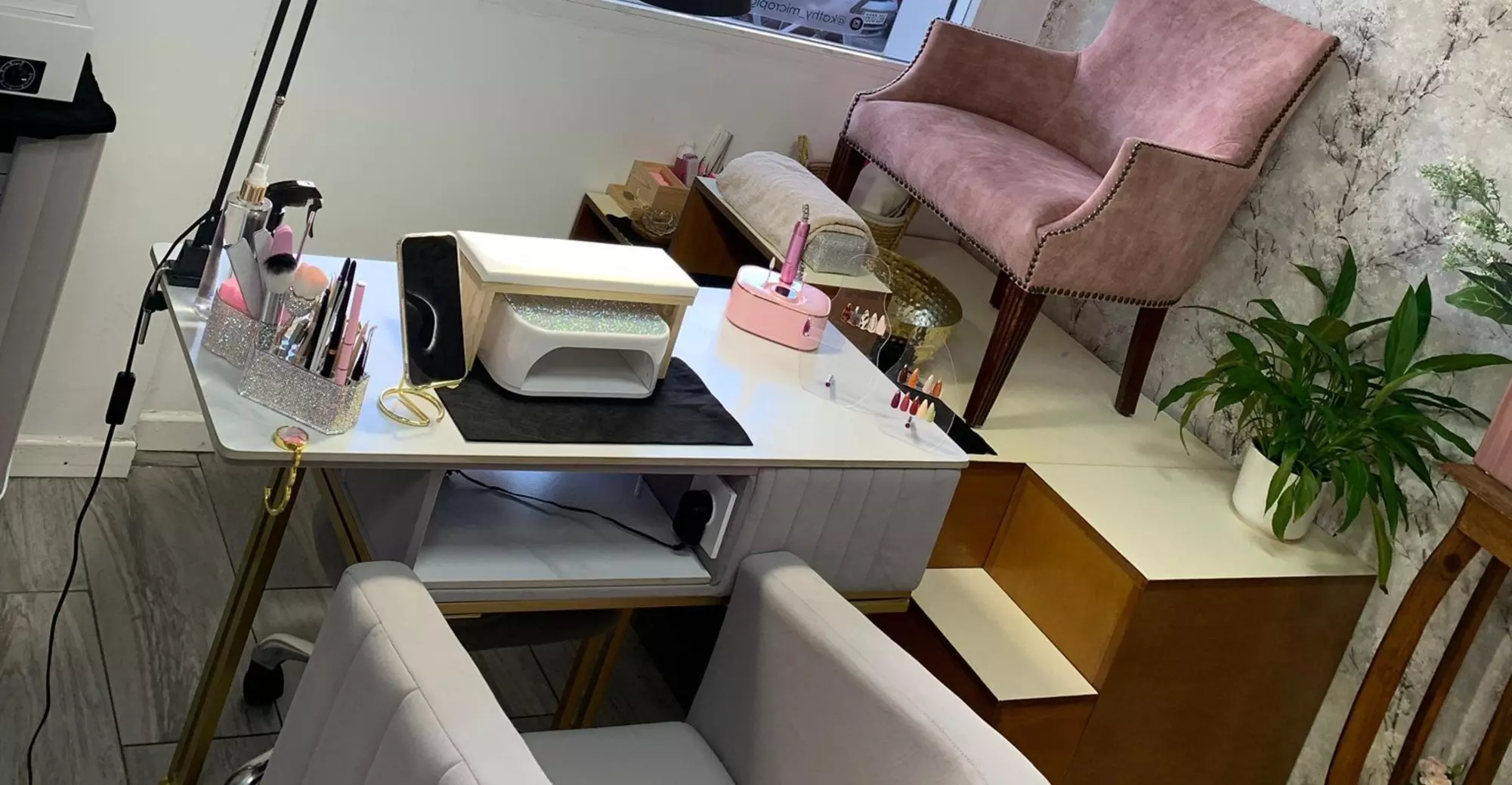 Manicura y pedicura semipermanente básica o Spa