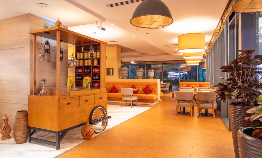 Image 25: 5* Beach View Iftar Buffet with Bottomless Beverages	