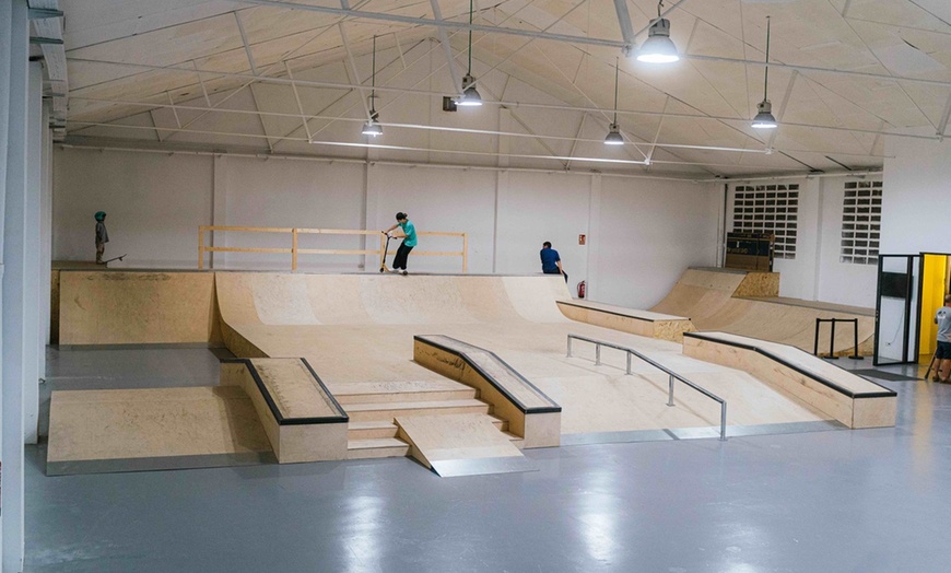 Image 3: Acceso de 3 h a indoor skatepark para 1, 2 o 4 personas