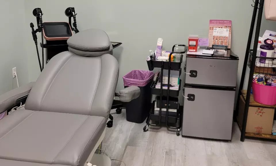 Say Goodbye to Spider Veins with Minimally Invasive Sclerotherapy