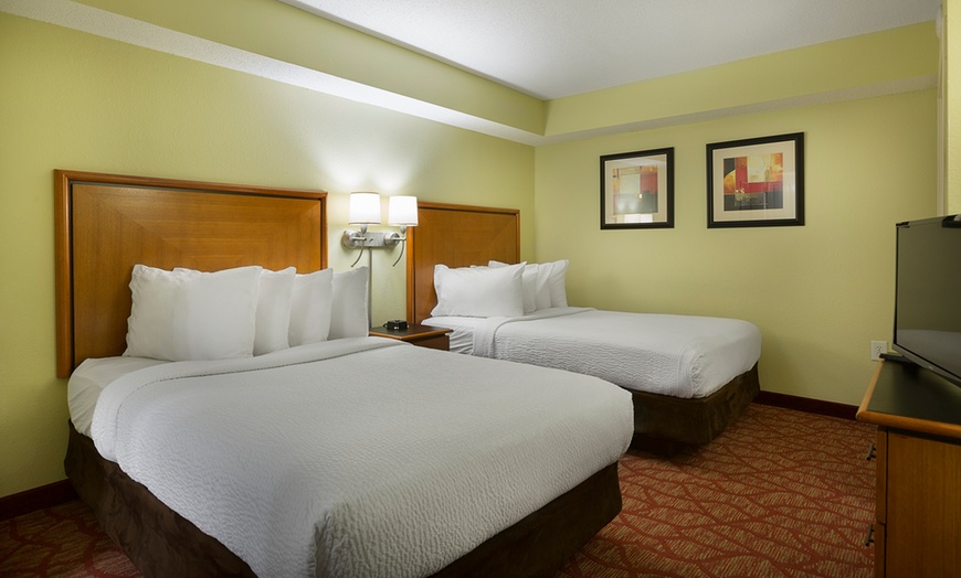 Image 11: Relax and Unwind at Bay View Resort - Oceanfront Bliss in Myrtle Beach