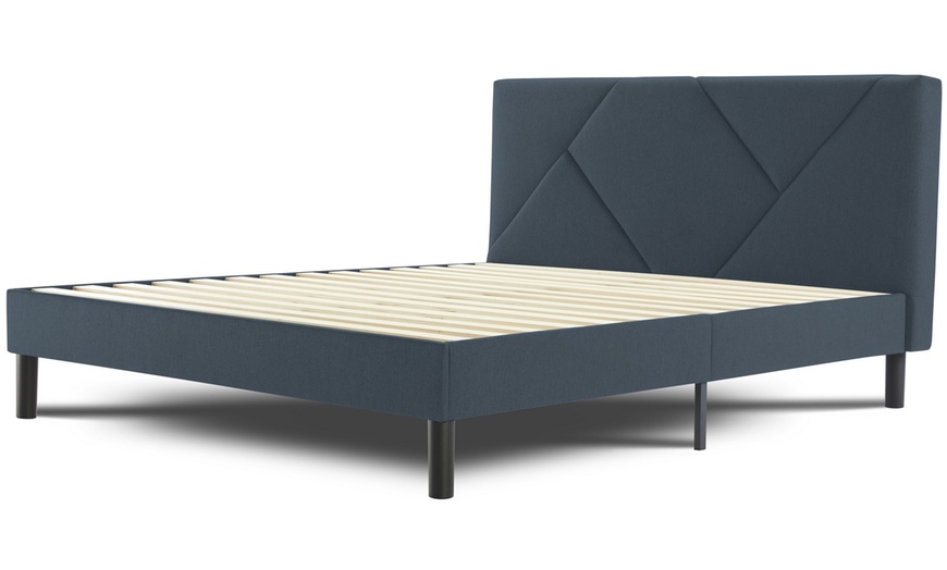 Image 15: Lit en tissu "Ric"