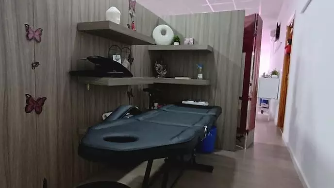 Manicura o pedicura semipermanente, gel o acrílicas