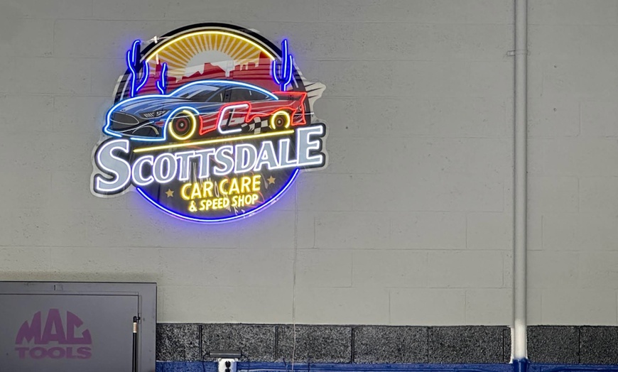 Image 5: Full Synthetic 5 or 8 Quarts Premium Oil Change