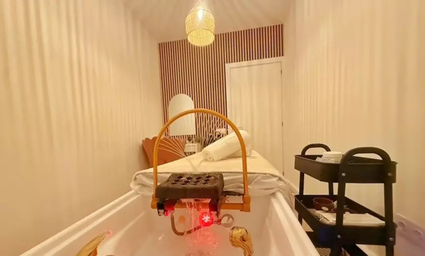 Image 2: Ritual de spa capilar japonés con aromaterapia, masaje y bebida 