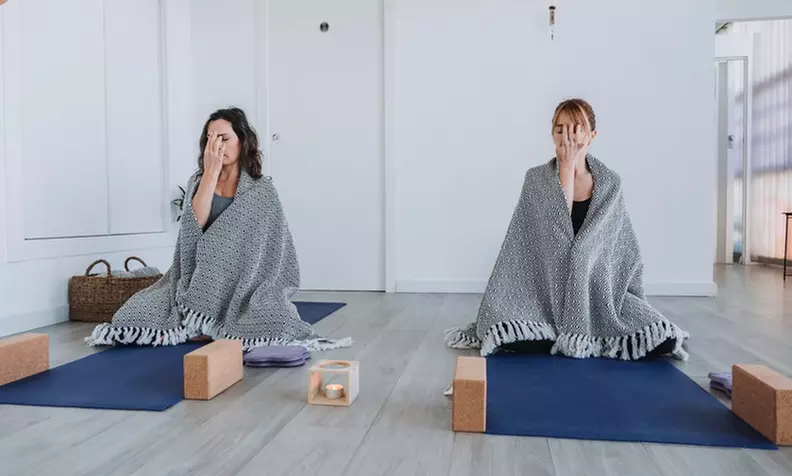 Sesión de mindfulness presencial personalizada u online en grupo de 1 h para principiantes - Primary Image