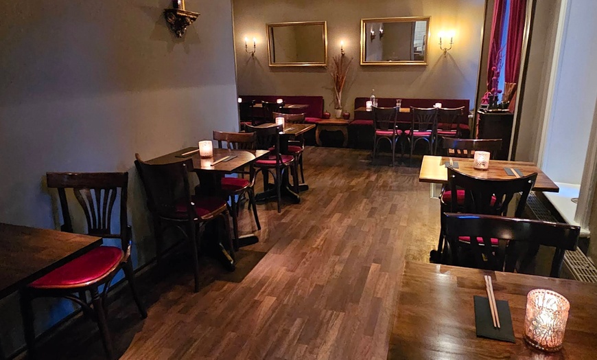 Image 6: 3-Gänge-Sushi-Menü mit Raw Platte, Vorspeise und Nachtisch nach Wahl