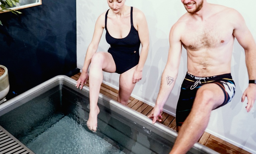 Image 8: Energieke ijsbad ervaring met ademcoaching: solo- of duo-sessie