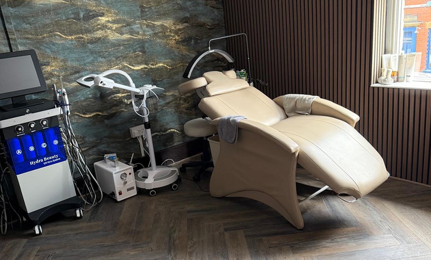 Image 3: Up to 35% Off on Massage - Full Body at Lush Beauty N Spa