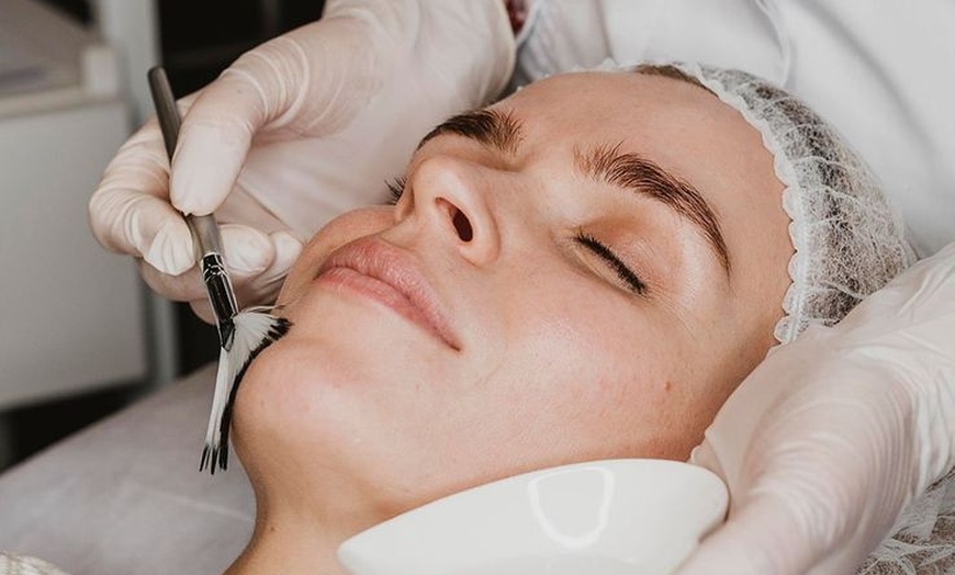 Image 13: Hydrafacial with Led Light Therapy & Customized Mask Treatment