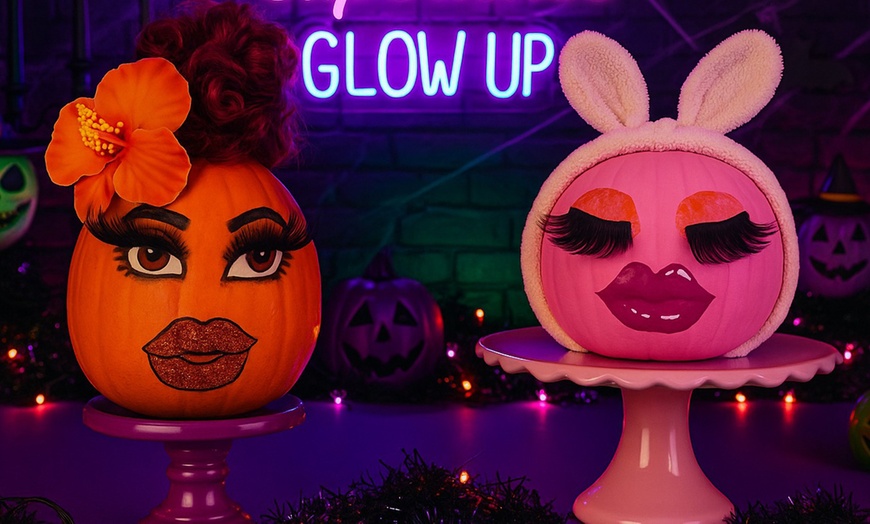 Image 1: Handcraft: Course for 1 Person or Pretty Pumpkin Painting for 2 or 4