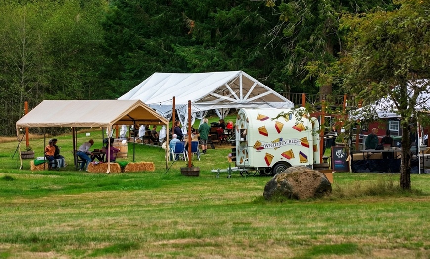 Image 5: Award-Winning Spirits Flight, Cocktail & FREE Glencairn Glass