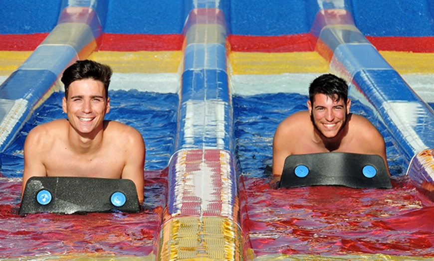 Image 9: Aquópolis Torrevieja: entrada de 1 día para infantil o adulto