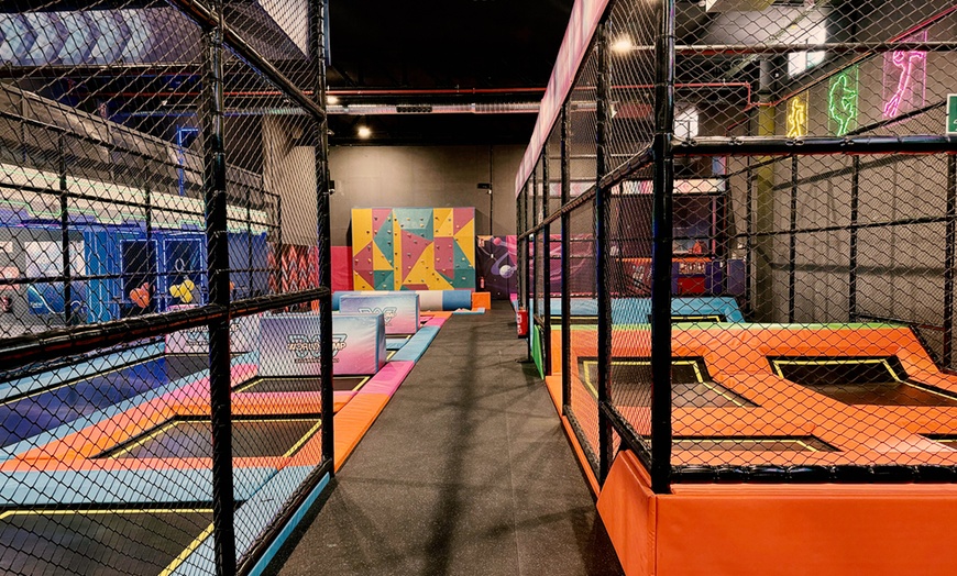 Image 5: Acceso de 1 hora a parque de camas elásticas para 1 persona