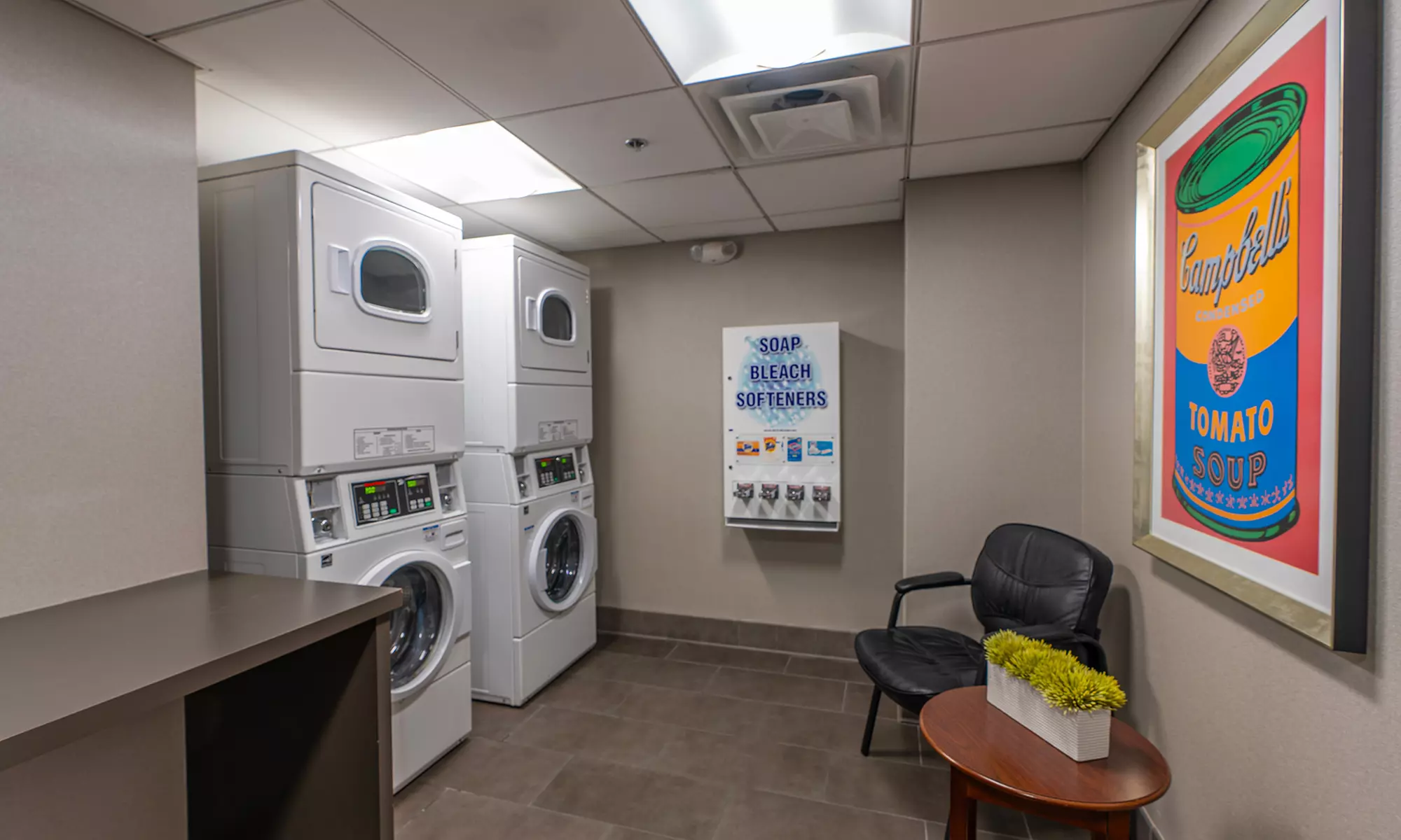 Member Pricing: Budget Hotel in Central NOLA with Rooftop Pool 