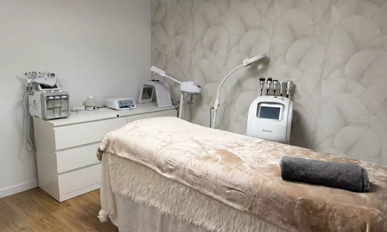 Doble limpieza facial en 7 pasos con opción a tratamientos adicionales