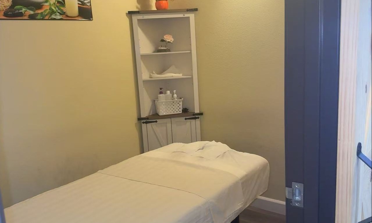Relax with a Choice of 60, 90, or 120-Minute Massage