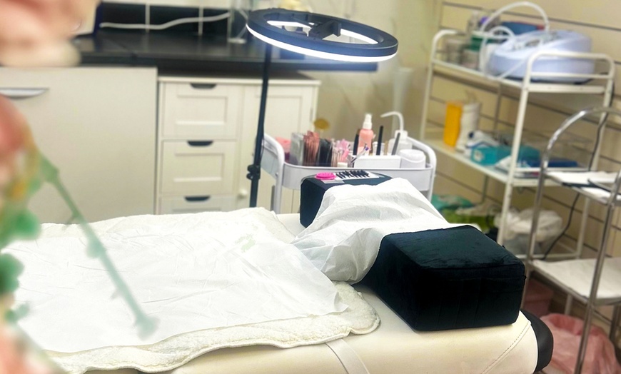 Image 3: Get Glowing w/ One or Three Sessions Diamond Dermabrasion Skin Peeling