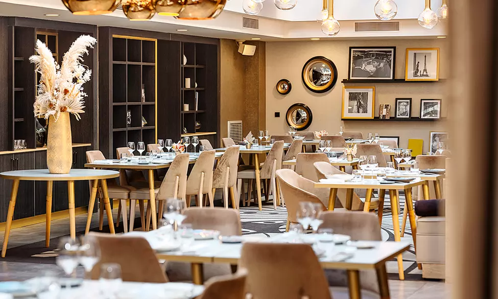 Un voyage gastronomique entre France et Asie à La Verrière Paris