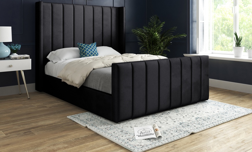 Image 7: DS Living Oxford Panel Upholstered Soft Velvet Bed
