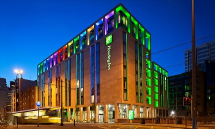 Image 16: Deluxe Asian Pan Afternoon Tea and Prosecco - 4stars Holiday Inn Hotel