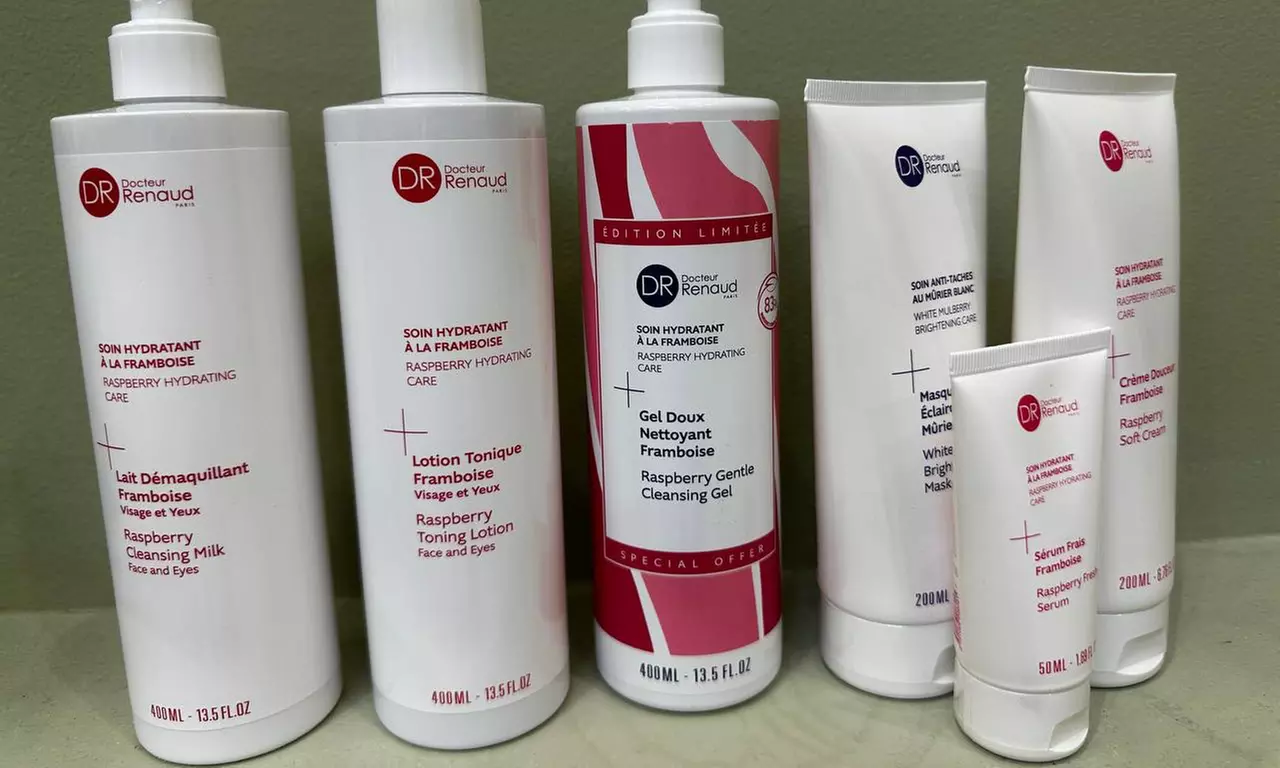 Dr Renaud Facial or Choice of Whitening/Diamond/Vitamin Facial Package