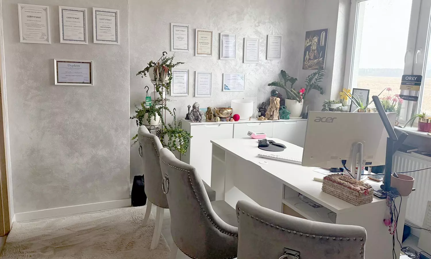 Odkryj specjalistyczne masaże twarzy i ciała, akupunkturę i więcej