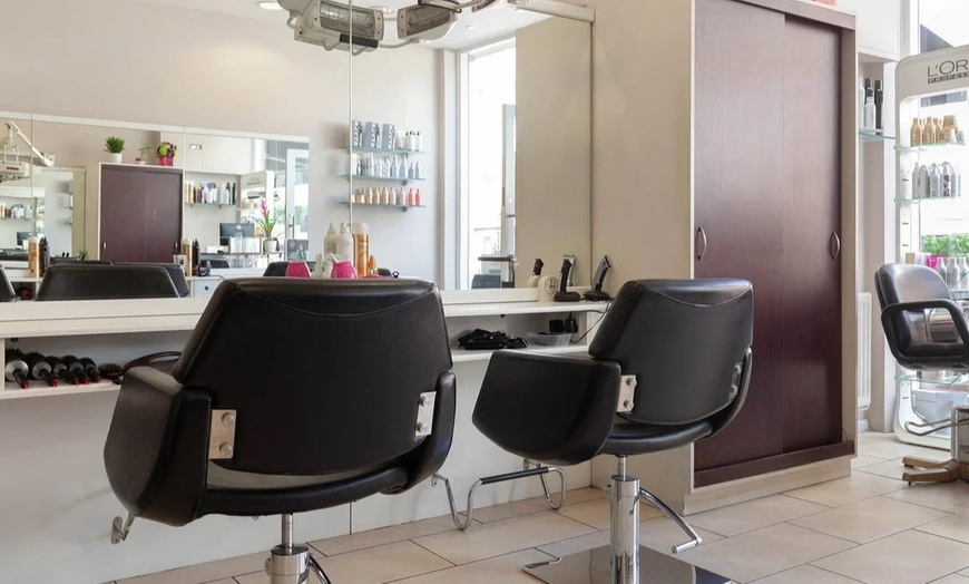 Image 5: Ladies Wash, Cut, Blow-Dry + Opt Condition, Half Highlight or Balayage