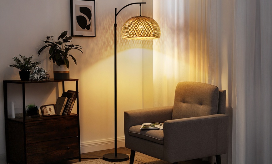 Image 2: Traditional Woven Rattan Floor Lamp