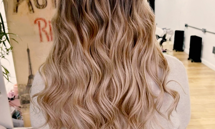 Image 2: Up to 25% Off on Salon - Haircut at GeoGlam