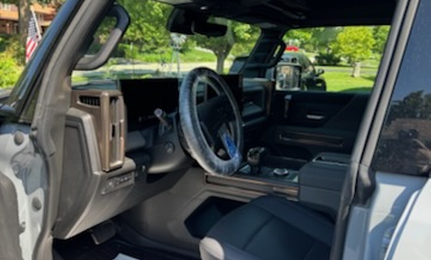 Image 8: Basic Interior Detail for Sedan/SUV and Truck