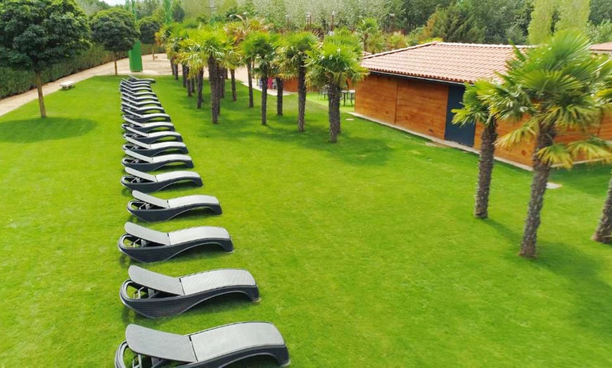 Image 8: La Rioja: 1 noche con desayuno y visita a bodega