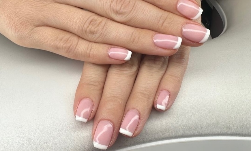 Image 4: Shellac Gel or BIAB Manicure and/or Pedicure
